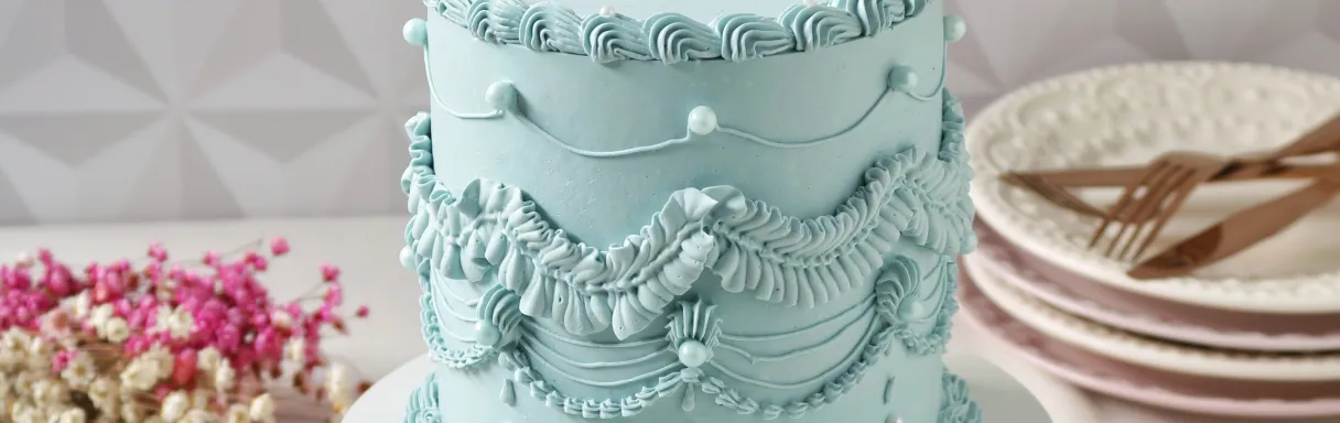 Bolos decorados artesanais em São José dos Campos - Confeitaria Sorella
